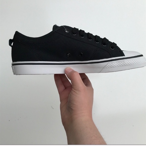 NEW Adidas Nizza Trefoil Black Sneaker Womens 11 - Picture 6 of 12